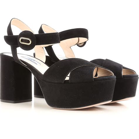 chaussure prada noir vernis femme|Chaussures Prada pour femme .